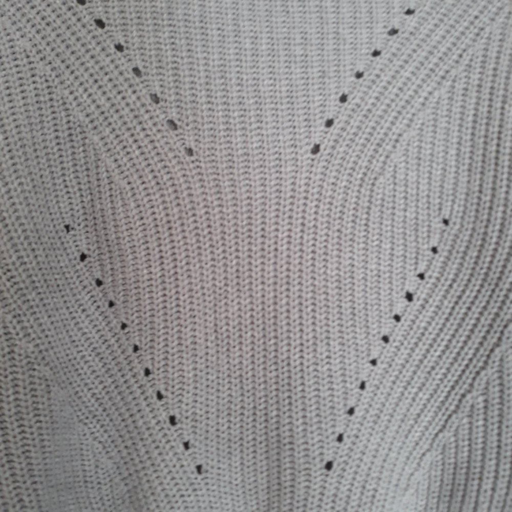 ECO by Design Women's Gray Soft Cable Knit Crop Sweater Size M - Picture 6 of 10